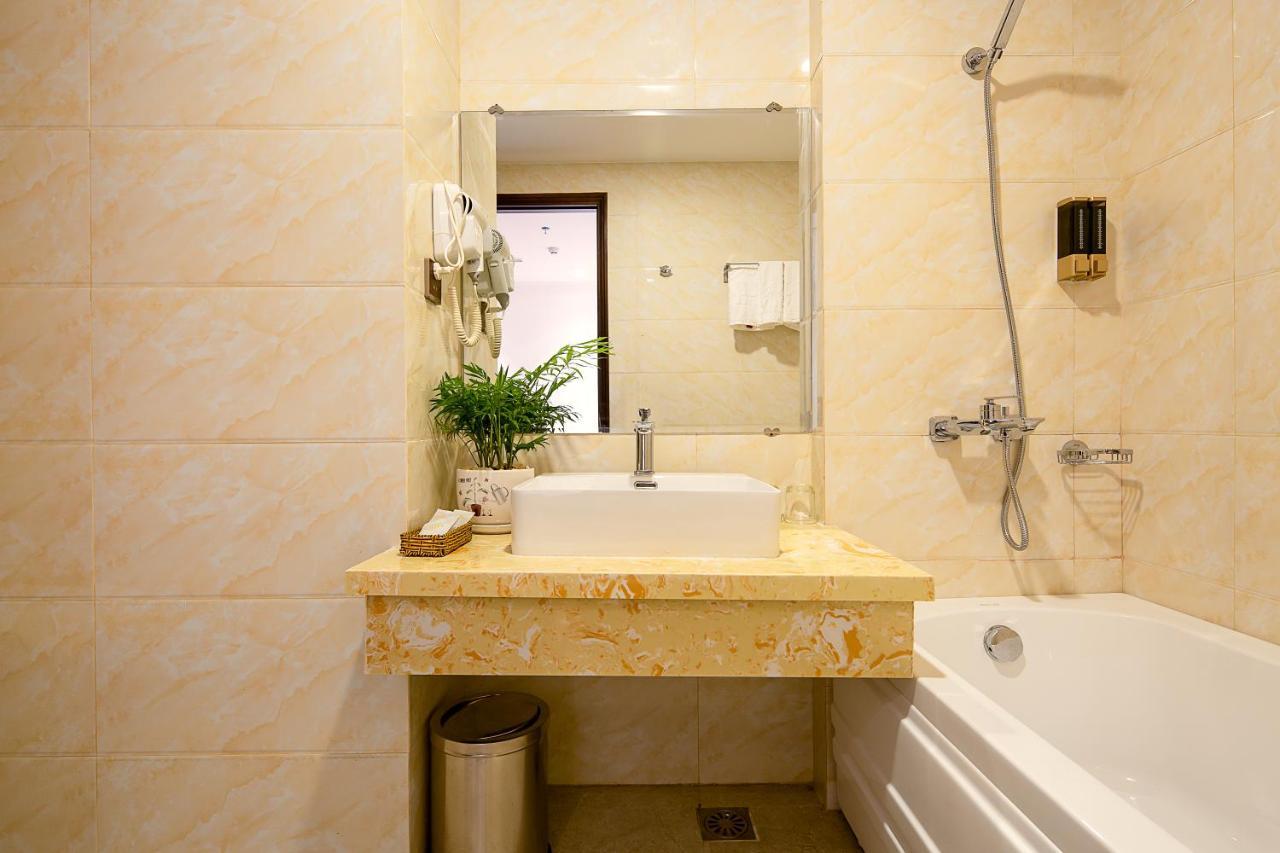 Roliva Hotel&Apartment Danang Bagian luar foto